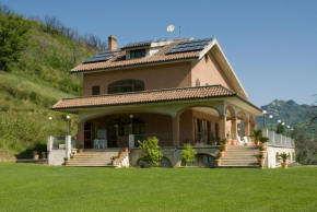 Отель Mimì e Cocò Country House  Асколи-Пичено